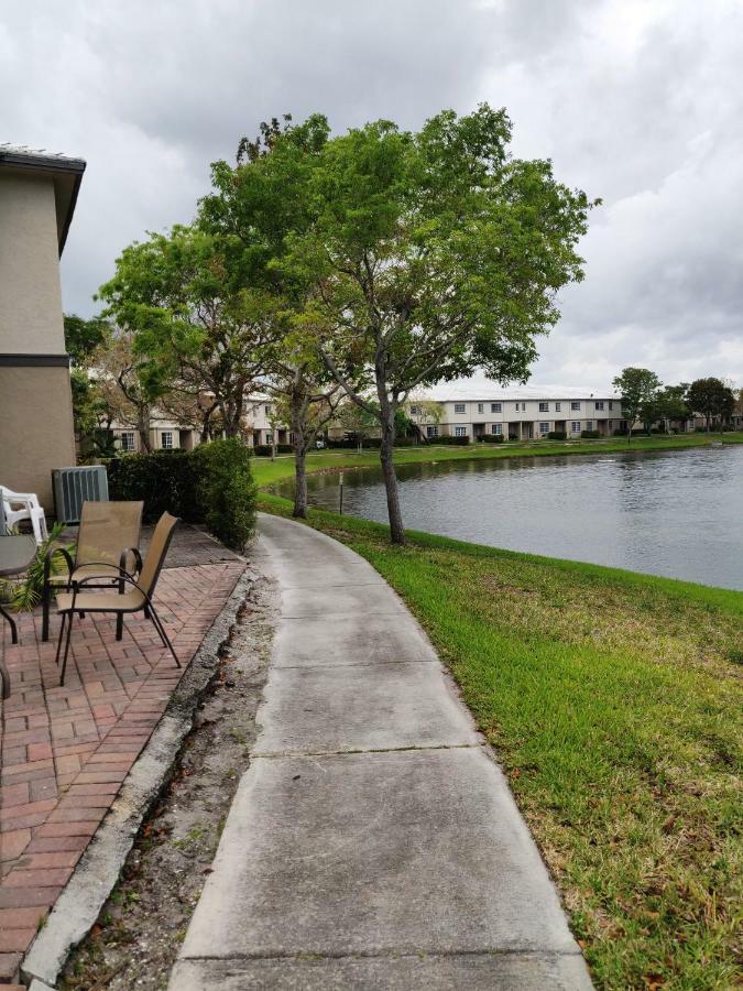 Villa Lucy West Palm Beach Exterior photo